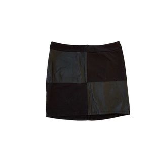 Forever 21 faux leather black mini skirt. Size small.